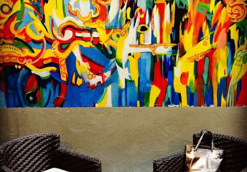 Chic Hostel