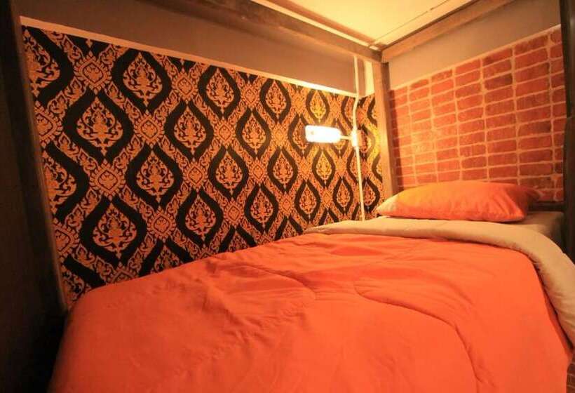 Chic Hostel
