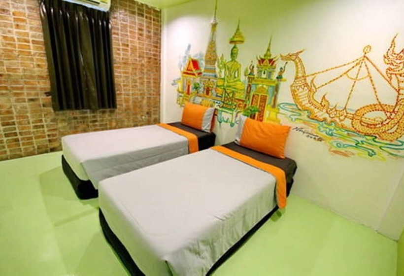 Chic Hostel