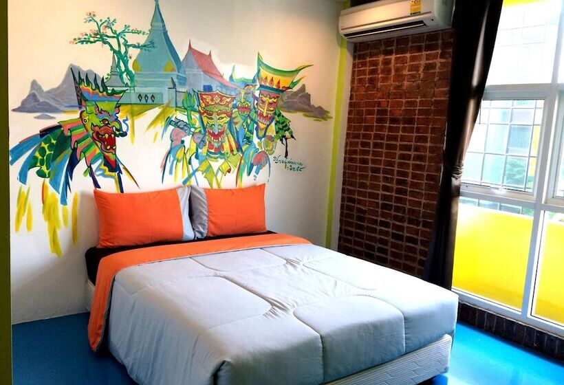 Chic Hostel