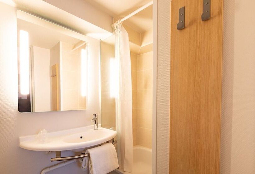 B&b Hotel Laval Changé