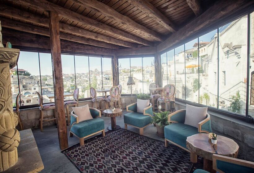 هتل Elika Cave Suites & Spa