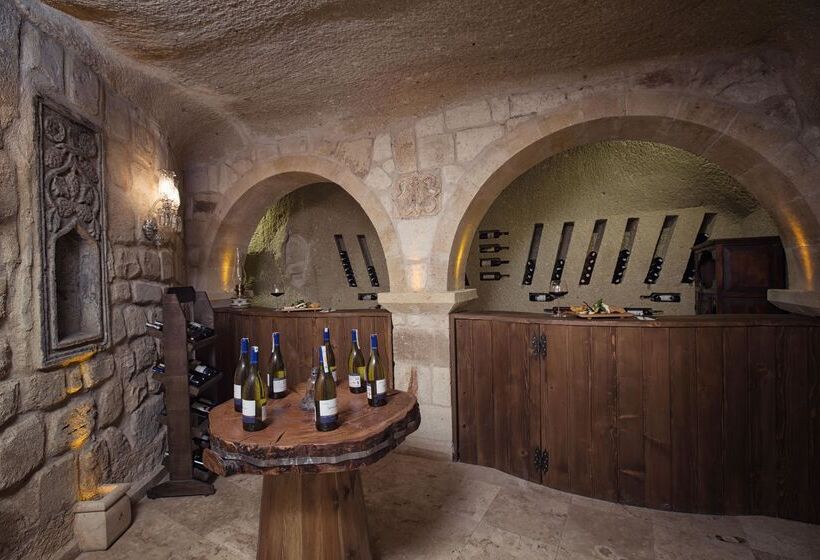 هتل Elika Cave Suites & Spa
