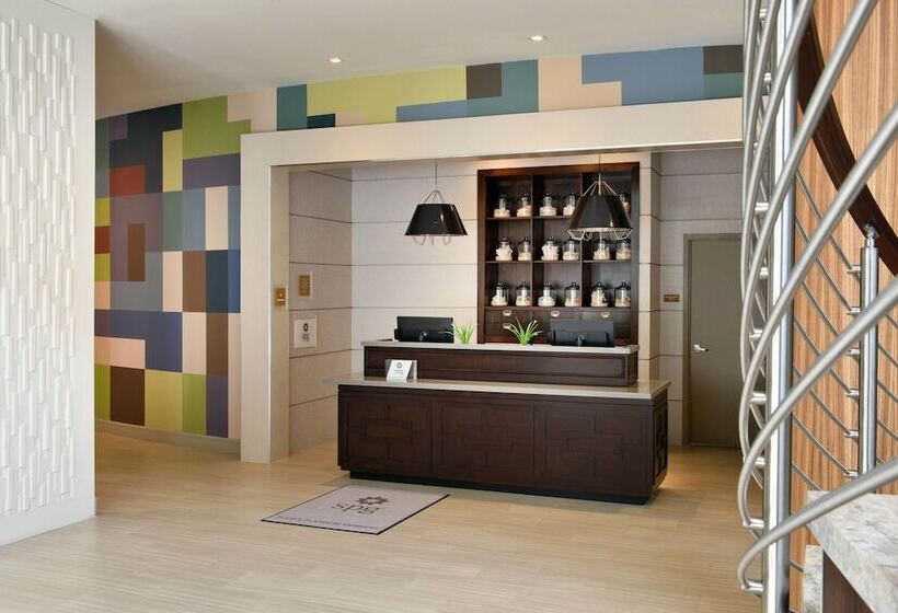 هتل Four Points By Sheraton Coral Gables