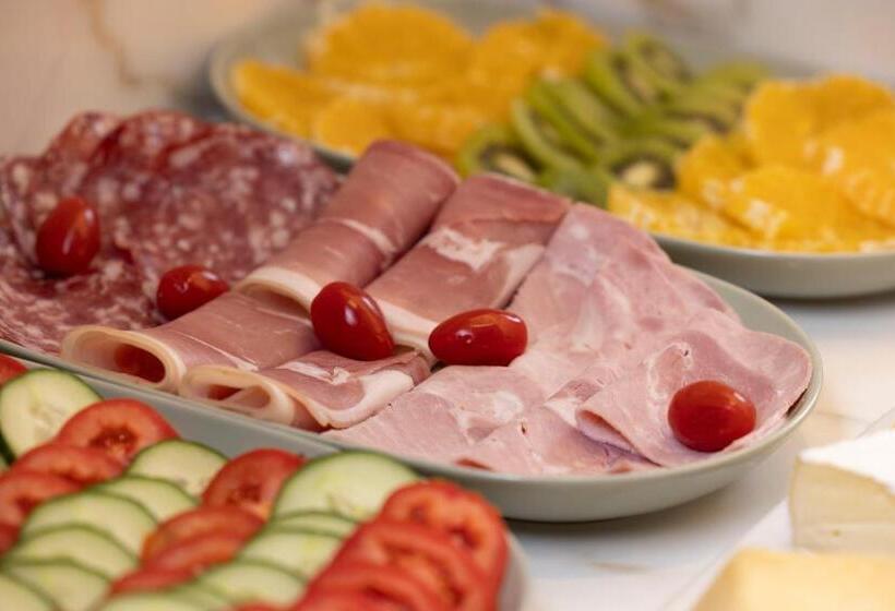 Fotos del hotel Hôtel La Canopée:  10