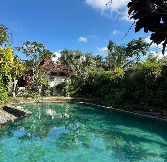 Fotos del hotel Kampoeng Joglo Abangan Ubud:  2