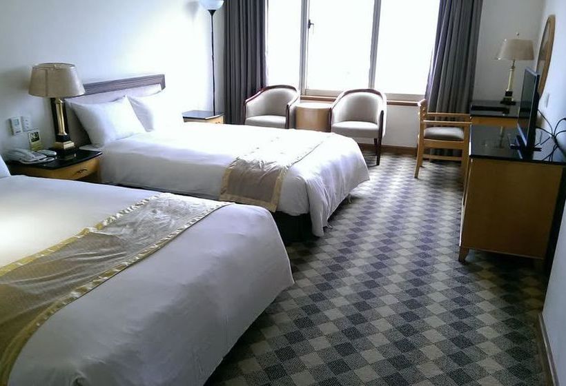 هتل Hometel  Kaohsiung