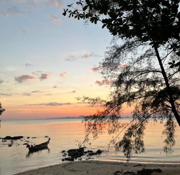 هتل Krabi Klong Muang Bay Resort