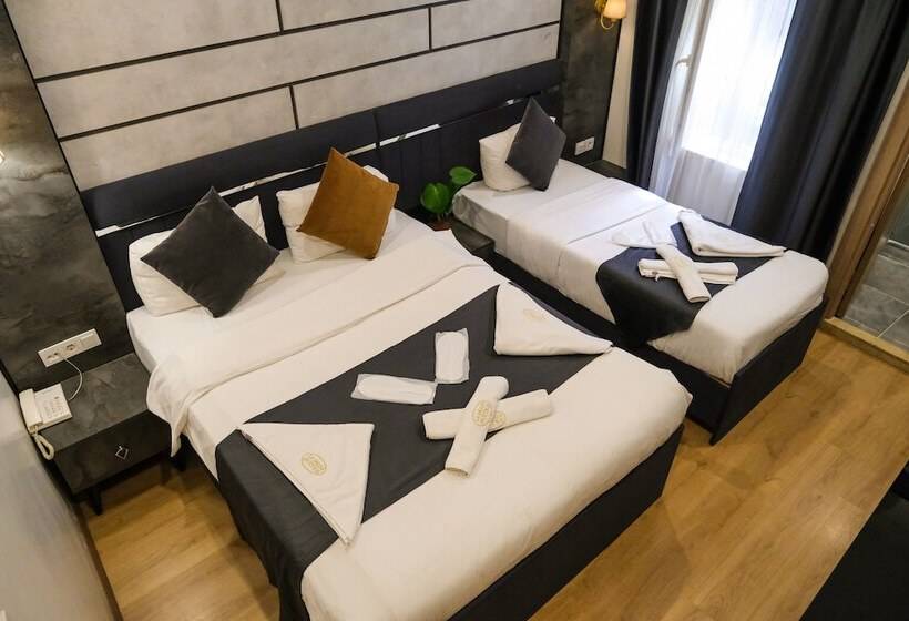 Fotos del hotel La Pazza Suites:  3