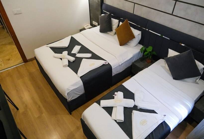 Fotos del hotel La Pazza Suites:  4