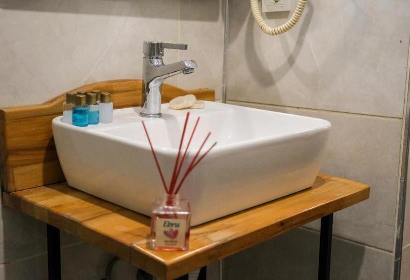 Fotos del hotel La Pazza Suites:  2