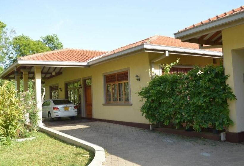 Отель Lake View Bungalow Yala