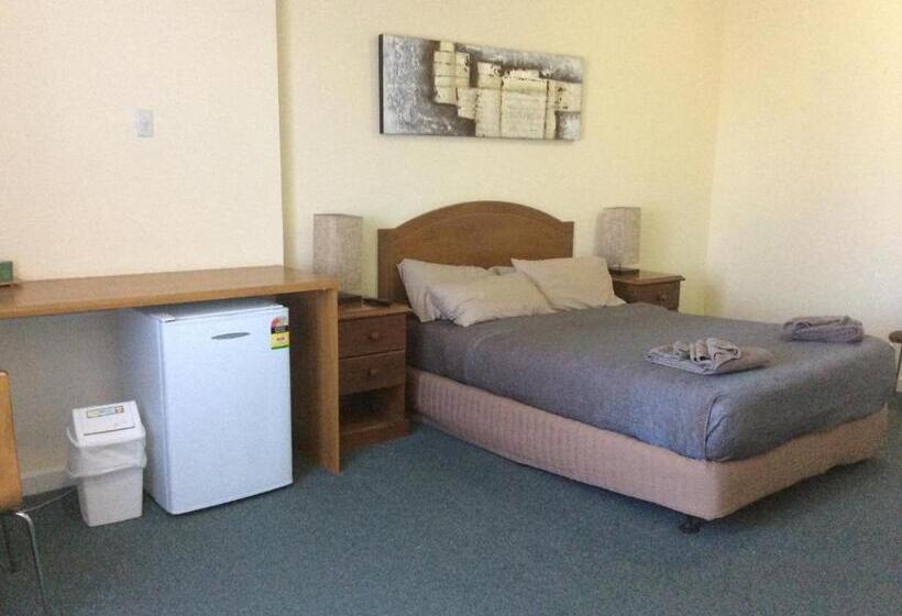 هتل New Whyalla