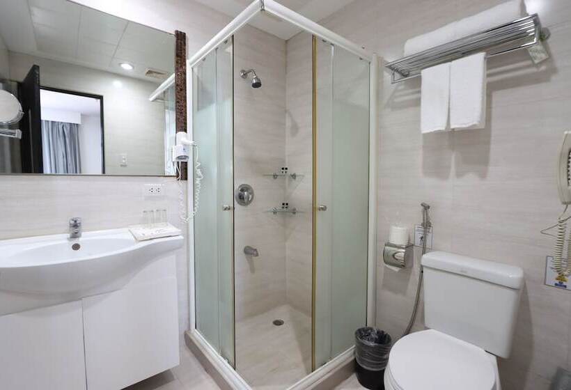 فندق Paseo Premiere