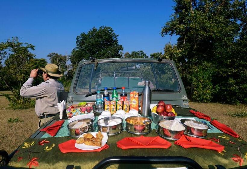 호텔 Pench Jungle Camp