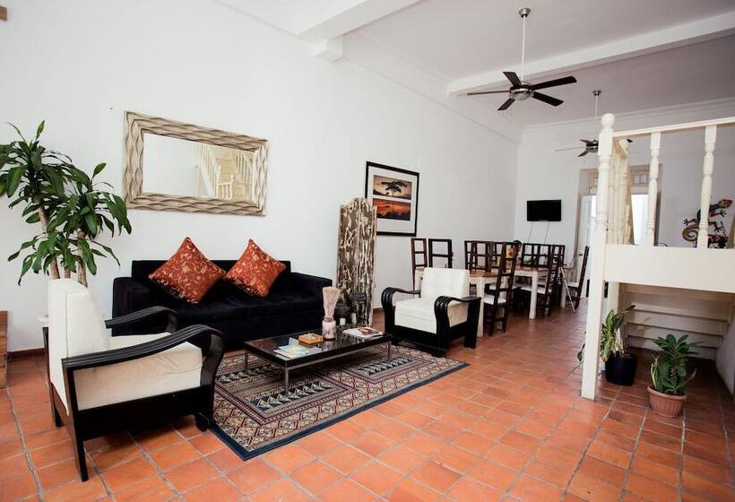 Fotos del hotel Portes 9:  15