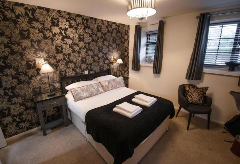 هتل The Royal George