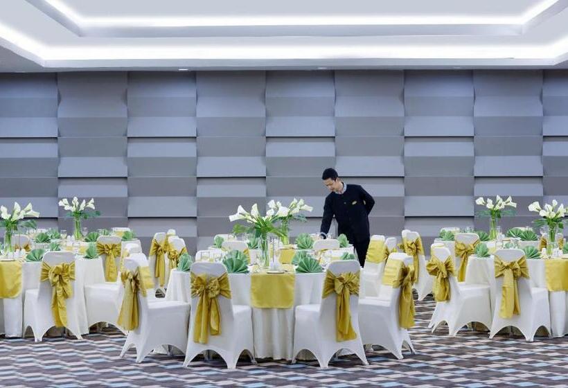 Fotos del hotel Santika Kelapa Gading:  32