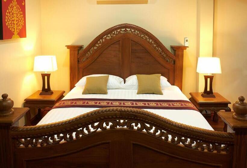 ホテル Sara Beachfront Boutique Resort