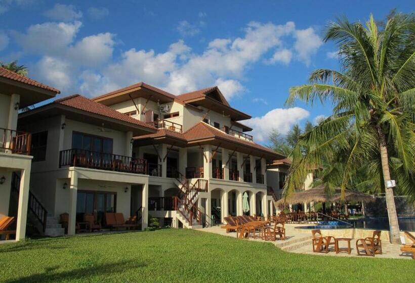 ホテル Sara Beachfront Boutique Resort