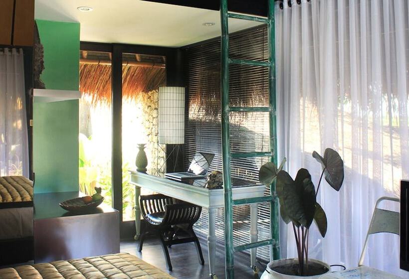 هتل Seabreeze Hostel Bali