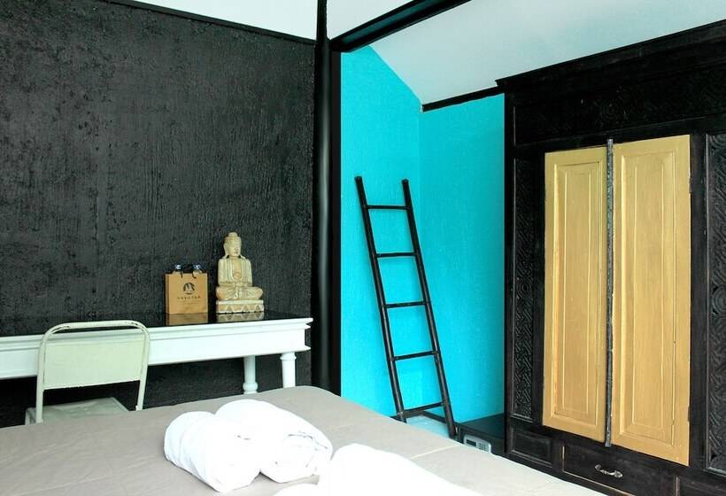هتل Seabreeze Hostel Bali