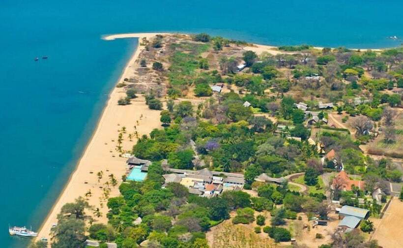 هتل The Makokola Retreat