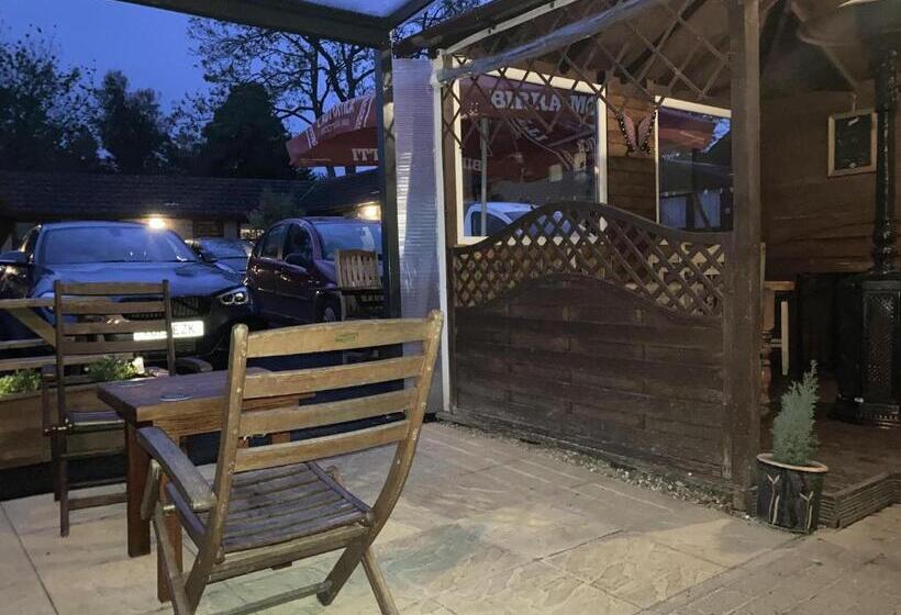 هتل The Star Inn