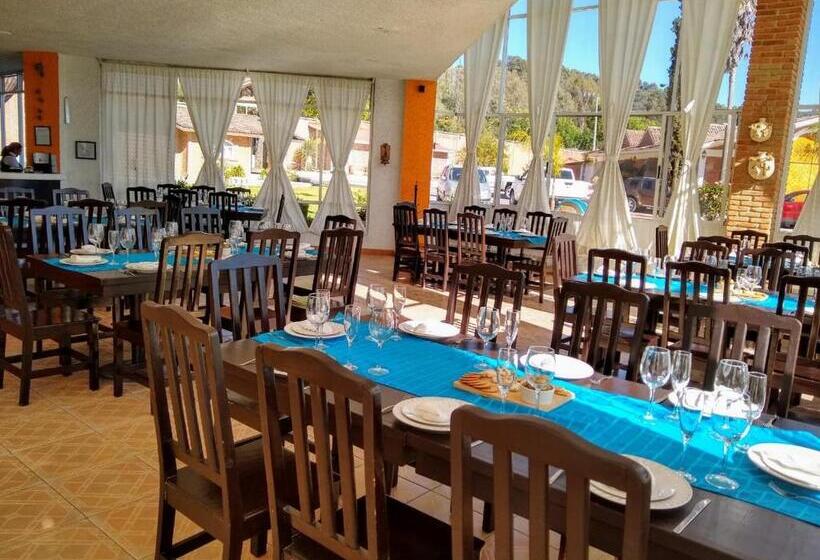 هتل Villa Monarca Inn
