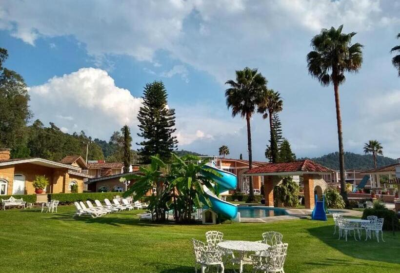 هتل Villa Monarca Inn
