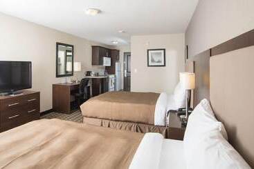 هتل Western Star Inn & Suites Esterhazy