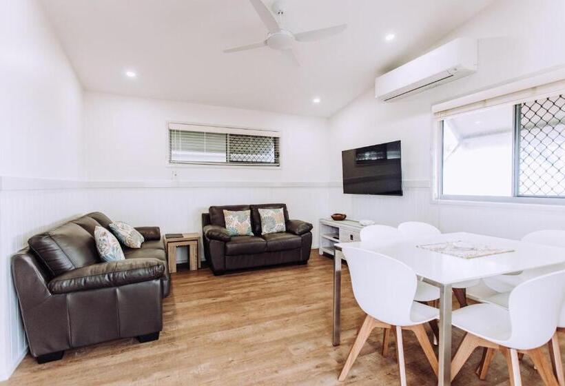 호텔 Woolgoolga Beach Holiday Park