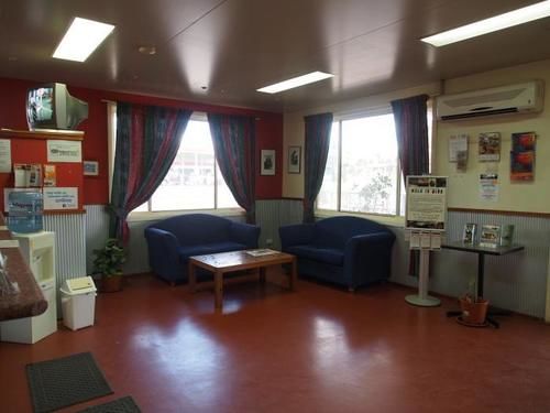 모텔 Lightning Ridge Outback Resort & Caravan Park