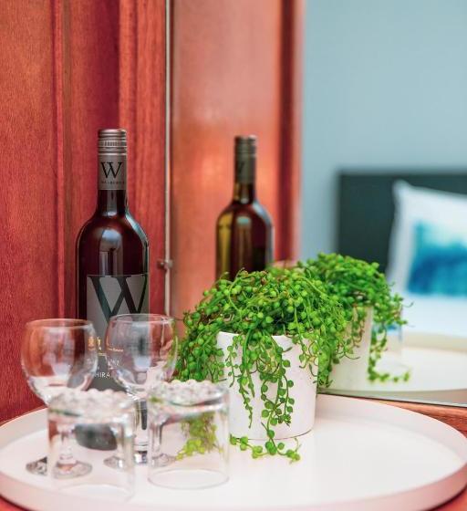 Пансион Amara Springs Guest House