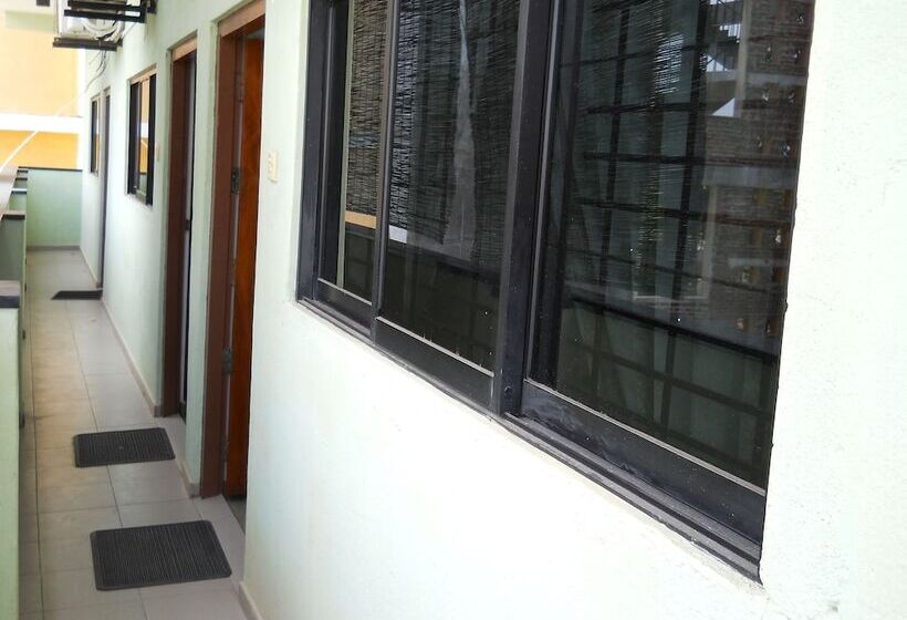پانسیون Ocean View Guesthouse