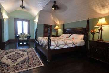 استراحتگاه Toucan Suite @ Mahogany Hall