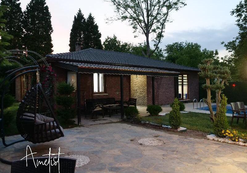 هتل Naturel Stone Villaları