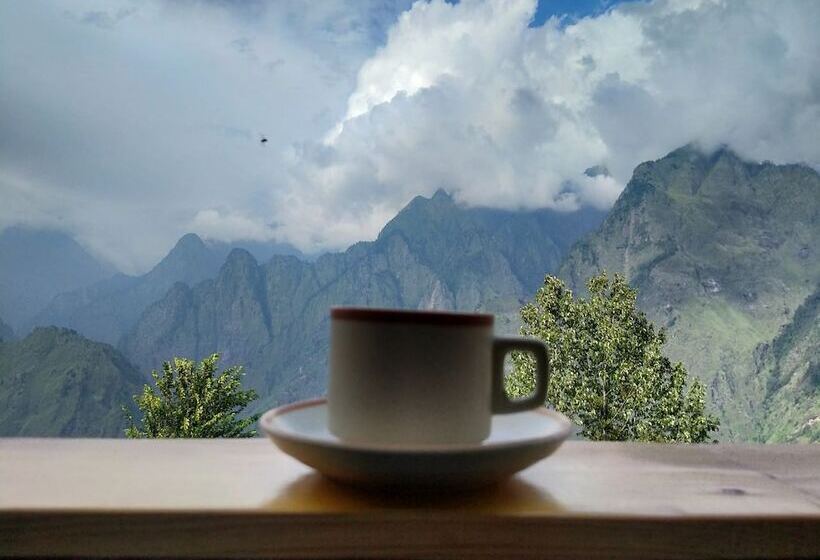 فندق Satopanth The Auli Resort