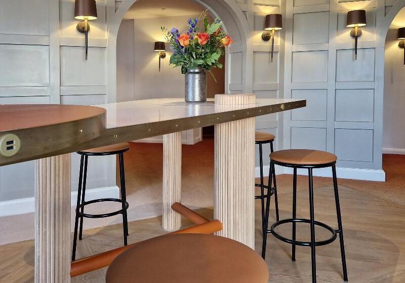 فندق The Relais Cooden Beach