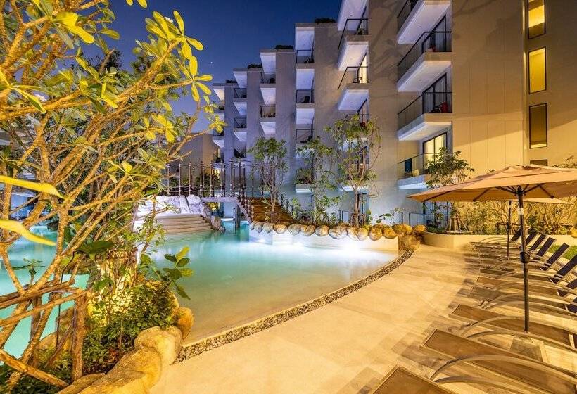هتل Phuket Emerald Beach Resort