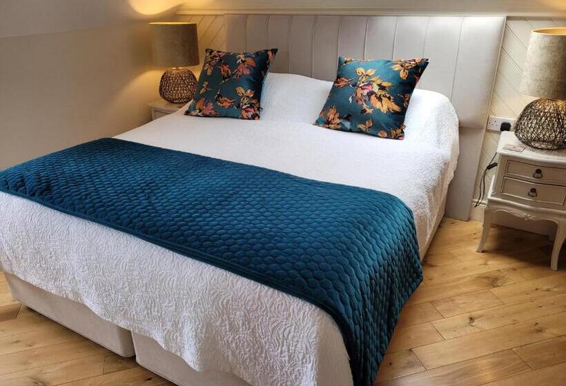 تختخواب و صبحانه Rockcrest House