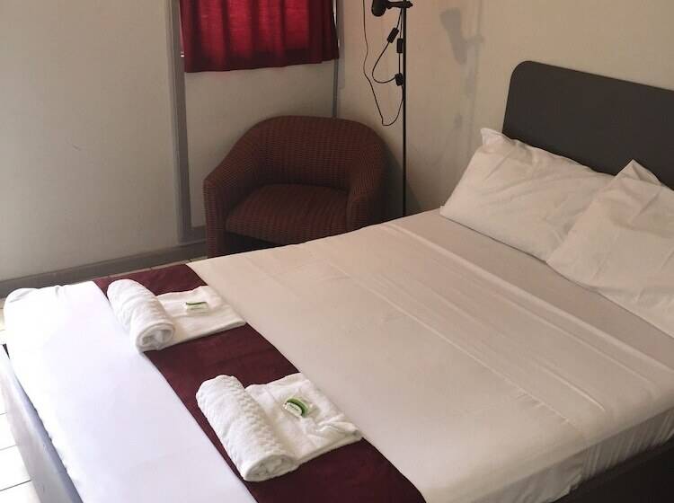 Capricornia Motel