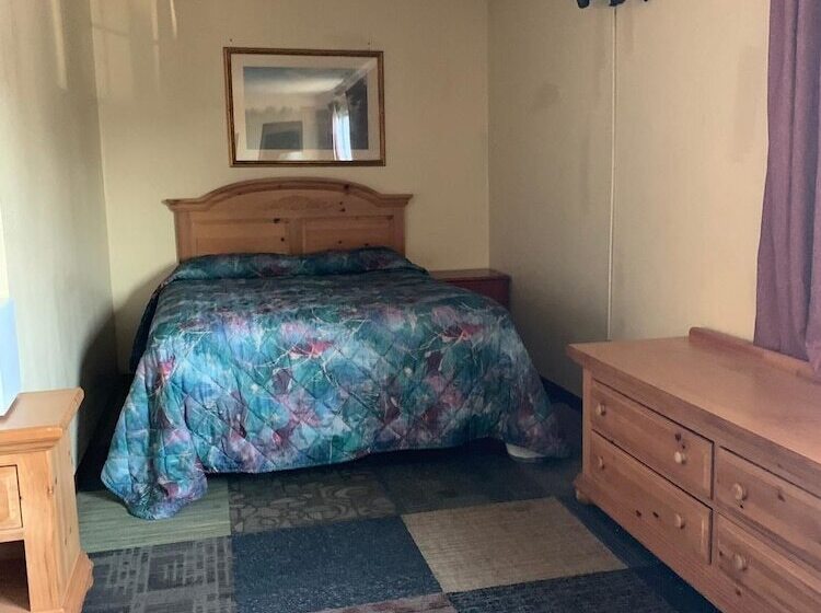 Отель Best Budget Inn