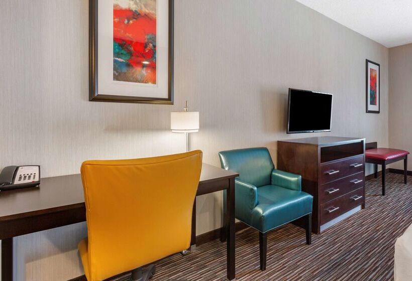 فندق Best Western Plus Gallup Inn & Suites