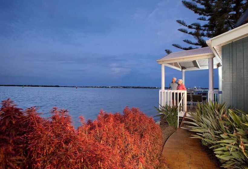 هتل Broadwater Tourist Park