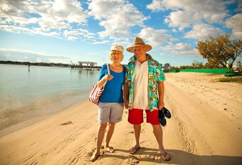 هتل Broadwater Tourist Park