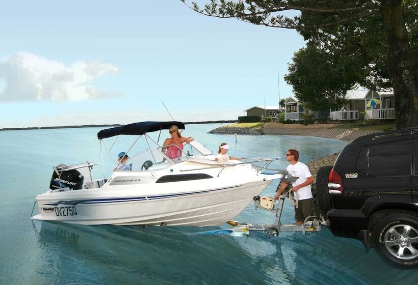 هتل Broadwater Tourist Park