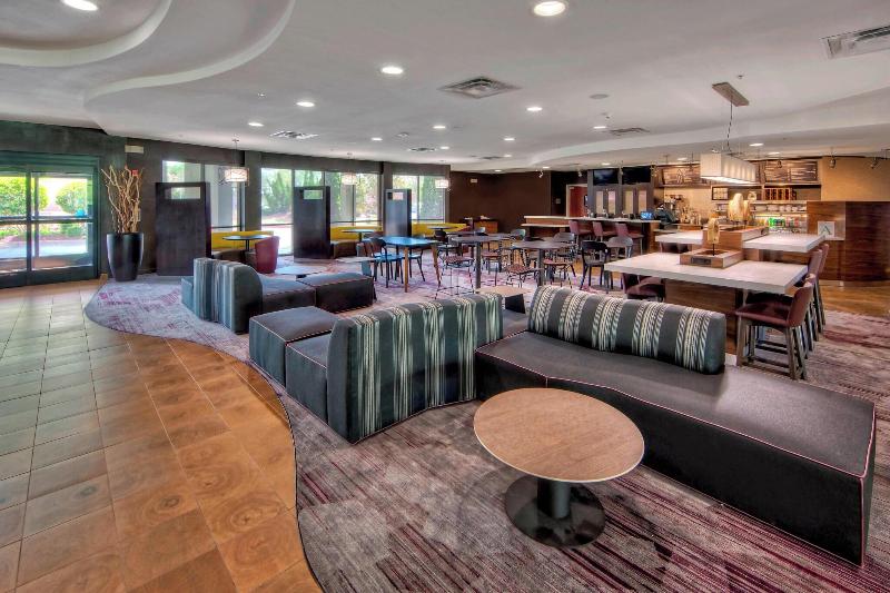 فندق Courtyard By Marriott Memphis Southaven