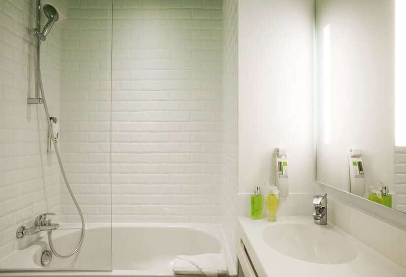 Fotos del hotel Ibis Styles Paris Buttes Chaumont:  10