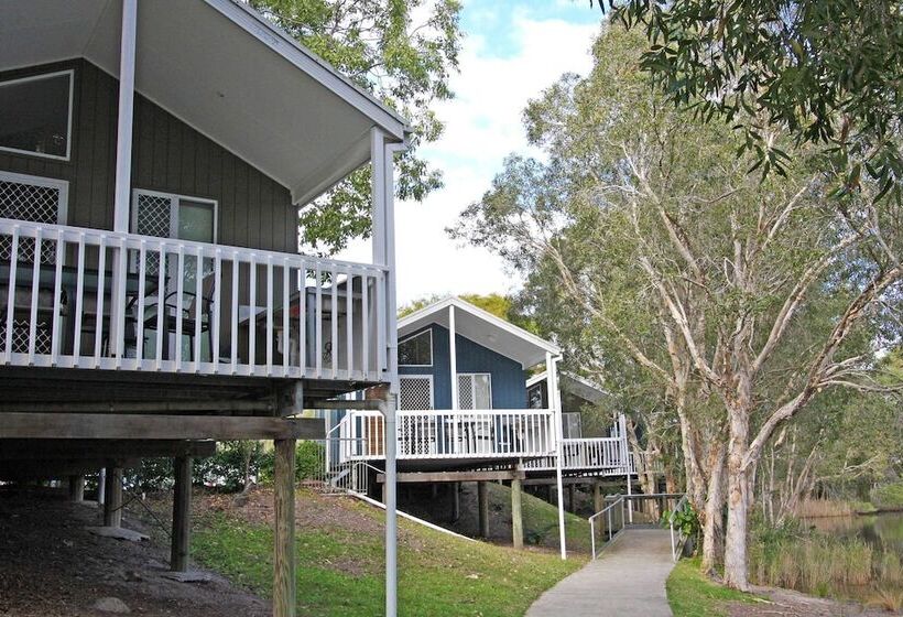 هتل Kirra Beach Tourist Park